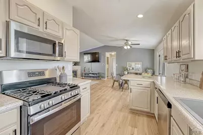 831 E Paseo Dorado Dr, Pueblo West, CO 81007 - Photo 18
