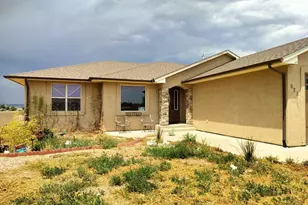 523 E Hahns Peak Ave, Pueblo West, CO 81007 - Photo 2