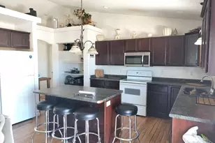 523 E Hahns Peak Ave, Pueblo West, CO 81007 - Photo 4