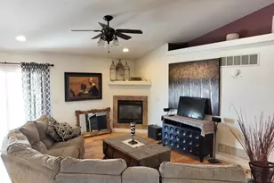 523 E Hahns Peak Ave, Pueblo West, CO 81007 - Photo 6