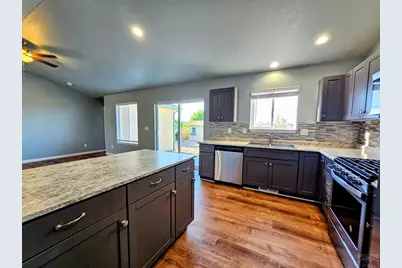 3133 W 18th St, Pueblo, CO 81003 - Photo 14