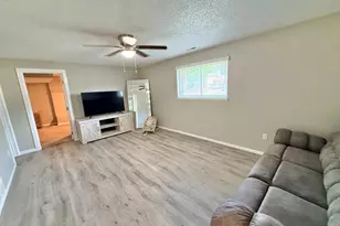 32 Apollo Ln, Pueblo, CO 81001 - Photo 28
