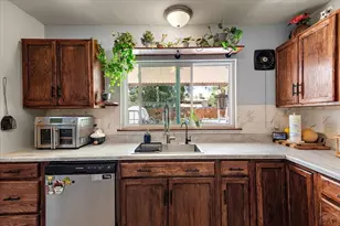 1120 E Alexander Circle, Pueblo, CO 81001 - Photo 8