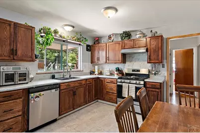 1120 E Alexander Circle, Pueblo, CO 81001 - Photo 6