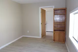 324 Lewis Ave, La Junta, CO 81050 - Photo 4