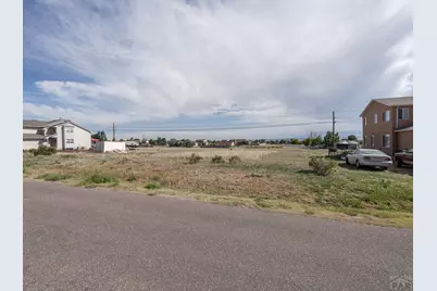 284 W Coral Dr, Pueblo West, CO 81007 - Photo 4
