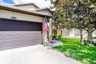 1001 Cherrycrest Dr, Pueblo, CO 81005 - Photo 2