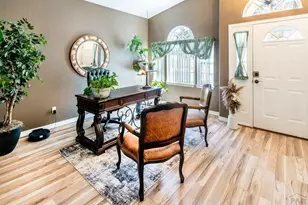 1001 Cherrycrest Dr, Pueblo, CO 81005 - Photo 6