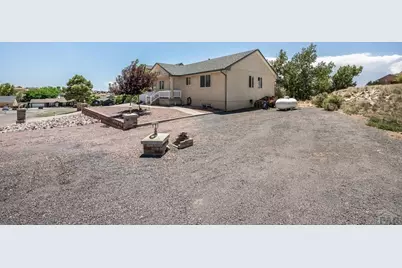 841 S Dogwood, Pueblo, CO 81007 - Photo 2