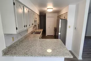 148 E Douglas Ln, Pueblo, CO 81001 - Photo 4