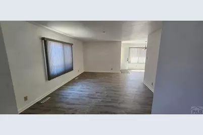 148 E Douglas Lane, Pueblo, CO 81001 - Photo 2