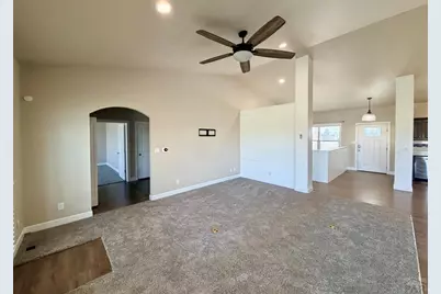 698 W McCulloch Blvd, Pueblo West, CO 81007 - Photo 16