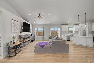 1025 Dalton Brothers Dr, Pueblo West, CO 81007 - Photo 10