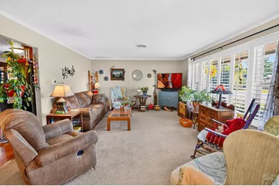 15 Stanford Ave, Pueblo, CO 81005 - Photo 6