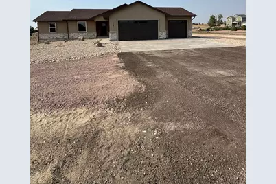2094 W Woodstock Pl, Pueblo West, CO 81007 - Photo 2