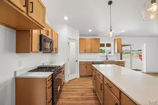 2094 W Woodstock Pl, Pueblo West, CO 81007 - Photo 4