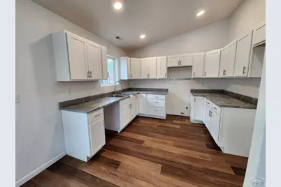 2122 West St, Pueblo, CO 81003 - Photo 4