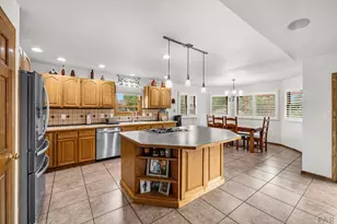 17 Carefree Ln, Pueblo, CO 81001 - Photo 2