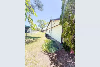 1052 Carson Ave, Las Animas, CO 81054 - Photo 6