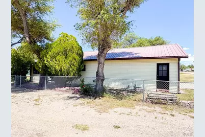 1052 Carson Ave, Las Animas, CO 81054 - Photo 4