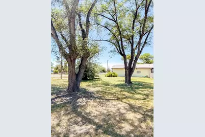 1052 Carson Ave, Las Animas, CO 81054 - Photo 32