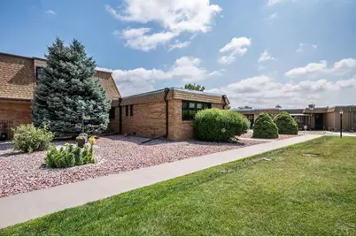 46 Regency Blvd #J, Pueblo, CO 81005 - Photo 2