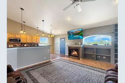 3315 Bighorn Ct, Pueblo, CO 81005 - Photo 10