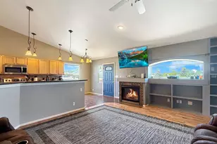 3315 Bighorn Ct, Pueblo, CO 81005 - Photo 10