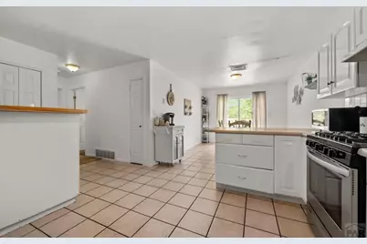 219-221 W Harmony Dr, Pueblo West, CO 81007 - Photo 18