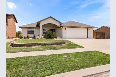 3324 Lions Pride Ln, Pueblo, CO 81005 - Photo 2