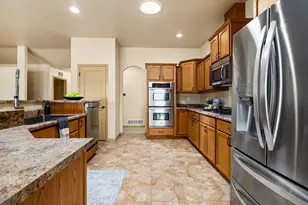 3324 Lions Pride Ln, Pueblo, CO 81005 - Photo 6