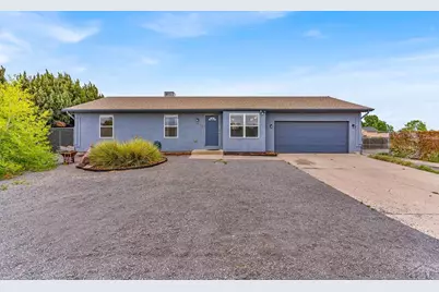 311 E Bond Dr, Pueblo, CO 81007 - Photo 2