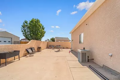 1165 W Meadowmoor Dr, Pueblo, CO 81007 - Photo 40