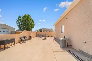 1165 W Meadowmoor Dr, Pueblo, CO 81007 - Photo 40