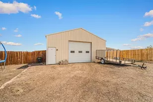 1165 W Meadowmoor Dr, Pueblo, CO 81007 - Photo 34
