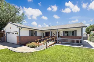68 Wheatridge Dr, Pueblo, CO 81005 - Photo 1