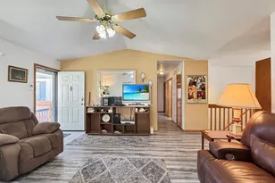 68 Wheatridge Dr, Pueblo, CO 81005 - Photo 10