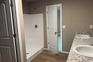 6100 Harper Ln, Pueblo, CO 81008 - Photo 16
