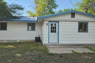 702 E Cedar St, Lamar, CO 81052 - Photo 2