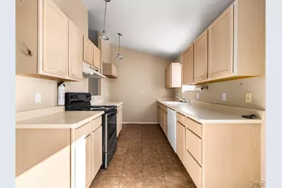 570 S Bellflower Dr, Pueblo West, CO 81007 - Photo 8