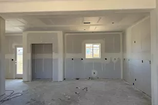 5205 Gannet Ln, Pueblo, CO 81008 - Photo 2