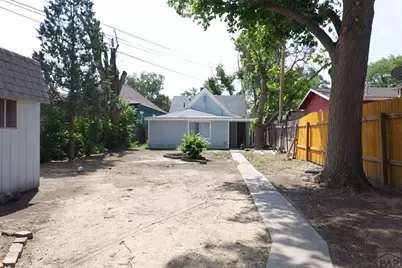 325 Polk St, Pueblo, CO 81004 - Photo 20