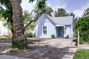 325 Polk St, Pueblo, CO 81004 - Photo 4