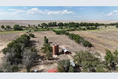 7133 County Rd Jj, Las Animas, CO 81054 - Photo 2