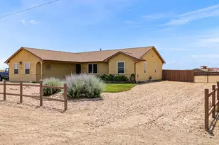 734 E Marigold Dr, Pueblo West, CO 81007 - Photo 1