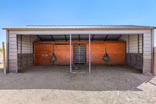 1180 Saddle Ridge Ln, Pueblo West, CO 81007 - Photo 38