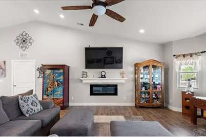 606 S Calaveras Dr, Pueblo West, CO 81007 - Photo 6