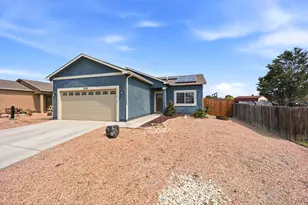 2319 W 18th St, Pueblo, CO 81003 - Photo 6