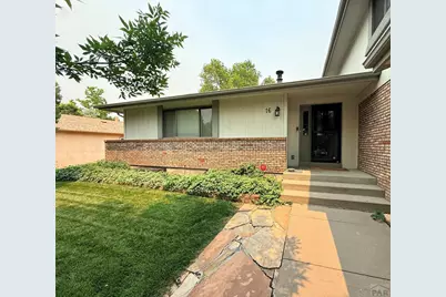 16 Oakbridge Dr, Pueblo, CO 81001 - Photo 2
