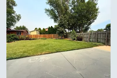 16 Oakbridge Dr, Pueblo, CO 81001 - Photo 36